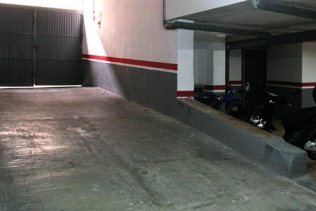Bonito Ap Centrico Patio Wifi Parking Gratis. Apartment Granada Exterior photo